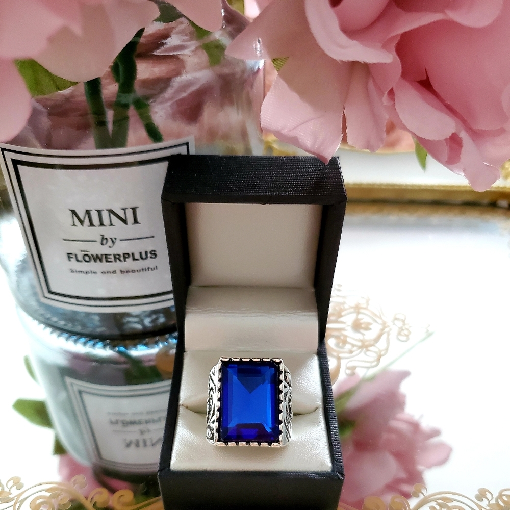 💎Gorgeous blue sapphire glass ring with floral band - Picture 2 of 5
